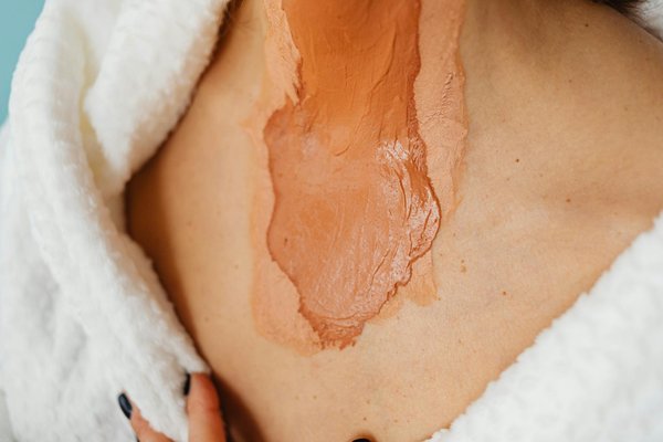 Ajoutez des imprimés animaliers à vos looks décontractés pour une élégance harmonieuse et stylée.